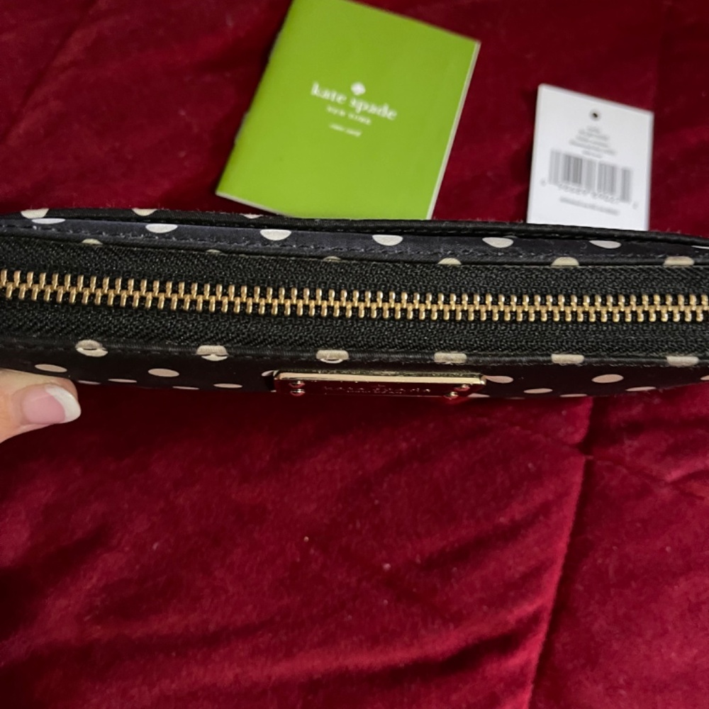 Kate Spade Wallet - Picture 12 of 16